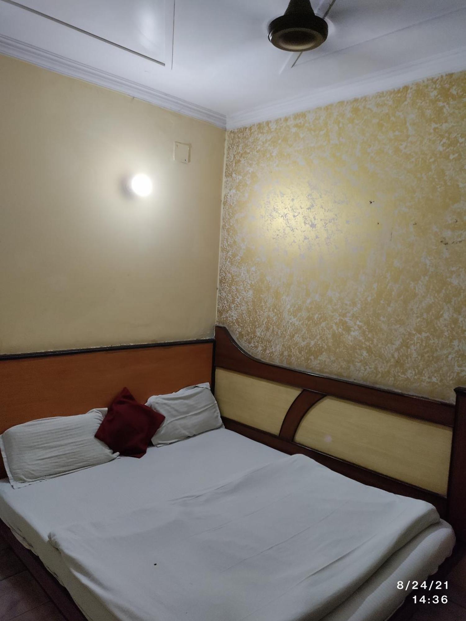 Hotel O Anchal Dx Új-Delhi Kültér fotó