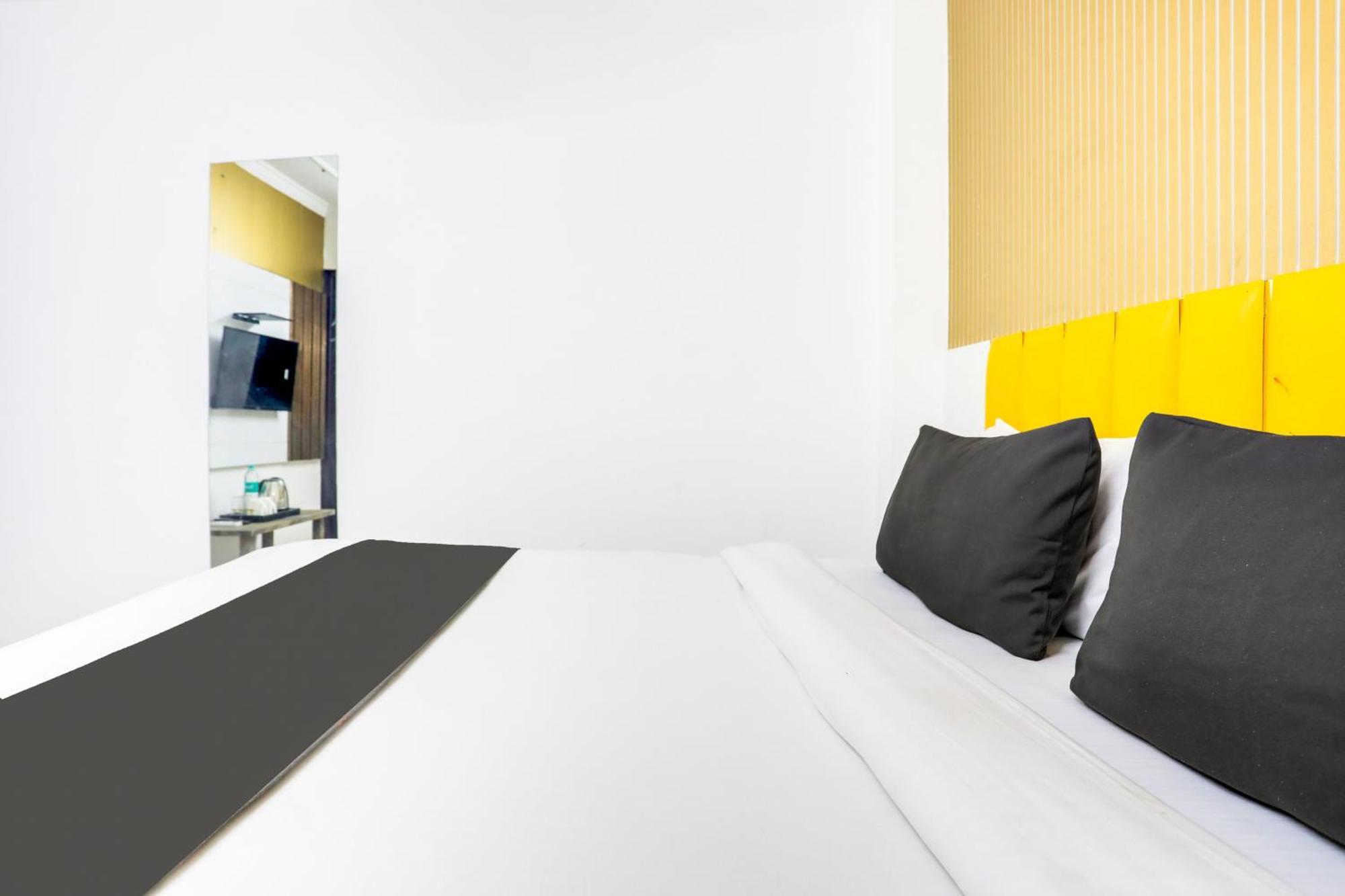 Hotel O Anchal Dx Új-Delhi Kültér fotó